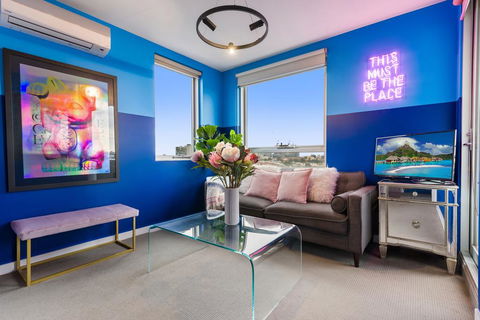 Trendy And Central One Bed Apartment With Views - Brisbane Tourism 0