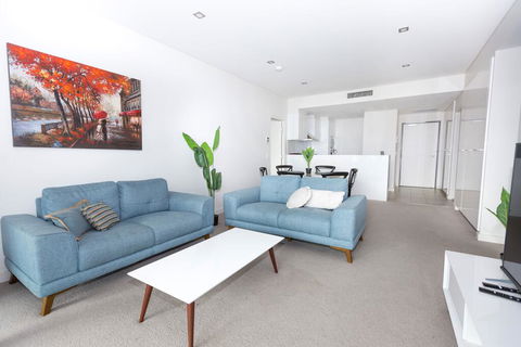 Trendy, Self Contained Inner City Apartment - Tourism Brisbane 0