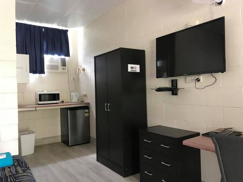 Tropical City Motor Inn - Brisbane 4u 1