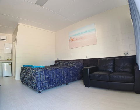 Tropical City Motor Inn - Brisbane 4u 2