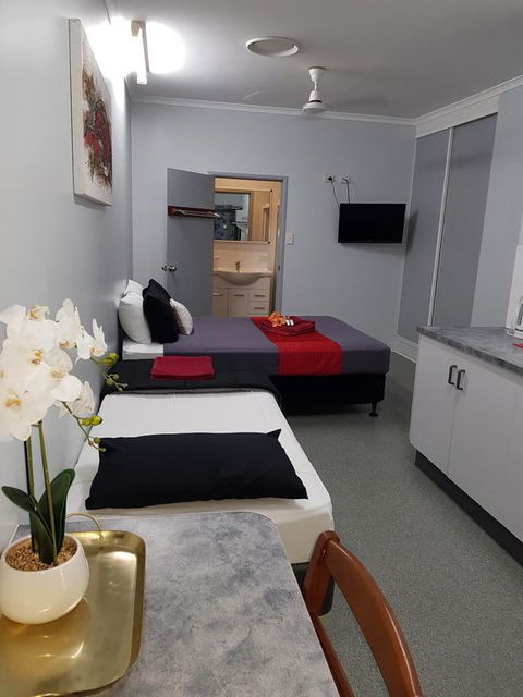Tropical Lodge - Tourism Brisbane 3