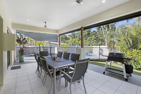 Tropical Private Holiday House With Pool - Tourism Brisbane 2
