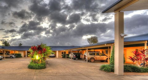 Tropixx Motel & Restaurant - Tourism Brisbane 0