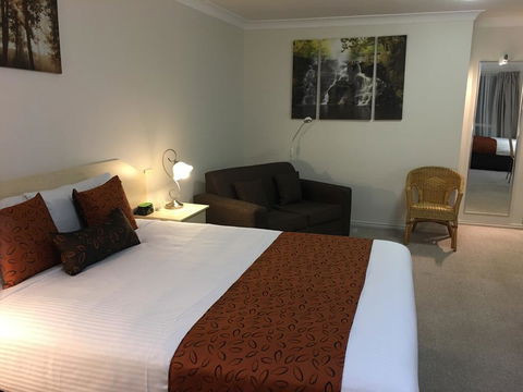 Tuckerbox Motor Inn - Brisbane Tourism 0