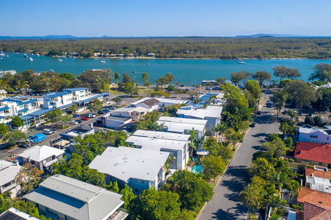 Twin Quays Noosa - Tourism Brisbane 3