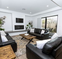 TWO TEN Sleeps 10 Luxury CBD Accommodation - Tourism Brisbane