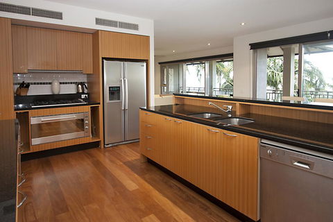 U 12 Santai - Tourism Brisbane 2