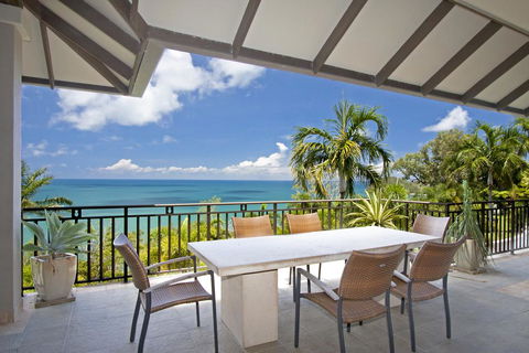 U 12 Santai - Tourism Brisbane 0