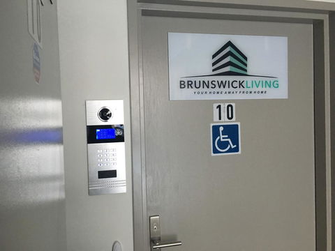 U201 Brunswick Living Brand New Deluxe Balcony Upper Floor Apartment Close To Airport And CBD - Tourism Brisbane 3