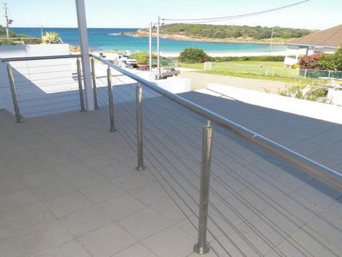Ultimate Beach House' 19a Graham Street - Views , Peace & Quiet - Tourism Brisbane 3