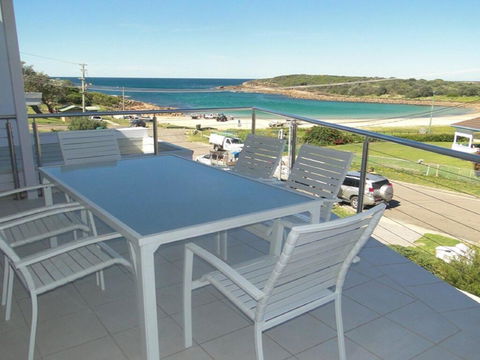 Ultimate Beach House' 19a Graham Street - Views , Peace & Quiet - Tourism Brisbane 0