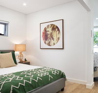 Ultra Modern Studio Suite with Balcony Near Shops - Brisbane 4u