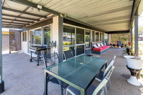 Unique Getaway 300m To Bribie Foreshore, Bongaree - Brisbane Tourism 1