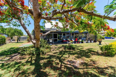 Unique Getaway 300m To Bribie Foreshore, Bongaree - Tourism Brisbane 3