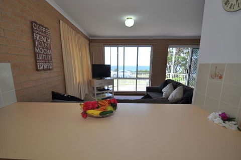 Unit 1, Countess Court - Tourism Brisbane 3