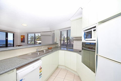 Unit 1, The Rocks, 1746 David Low Coolum Beach - 500 Bond - Tourism Brisbane 1
