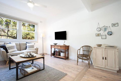 Unit 1/52 Mount St - Aquarium- Ground Floor Home 5 Mins Walk To Beach - Tourism Brisbane 2