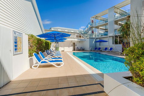 Unit 203 Plantation - Rainbow Beach, Plantation Resort Top Floor, Aircon, Free Wi-Fi - Tourism Brisbane 1