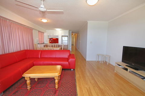 Unit 3 Phoenix Apartments, 1736 David Low Way Coolum Beach - Linen Incl. WIFI, 500 Bond - Tourism Brisbane 3
