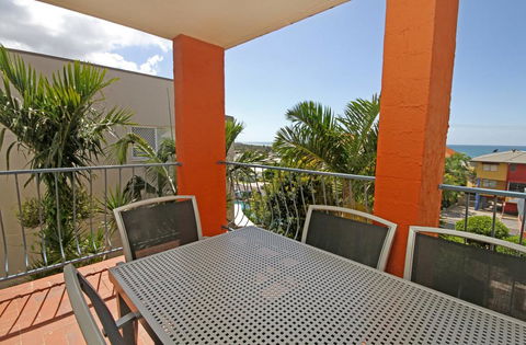 Unit 4, Cooltoro Court, 7 Frank Street Coolum Beach, 400 BOND, LINEN INCLUDED - Tourism Brisbane 0