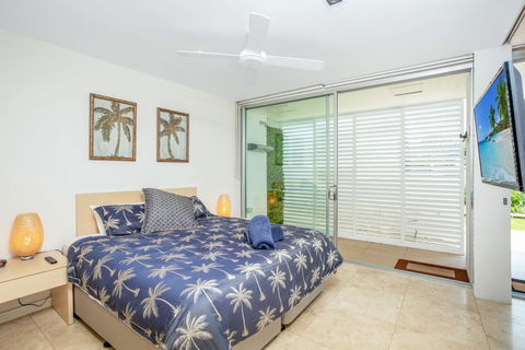 Unit 6 Plantation - Rainbow Beach, Plantation Resort, Ground Floor, Aircon, Pool, Spa - Tourism Brisbane 3
