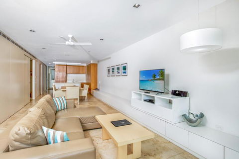 Unit 8 Plantation Resort - Rainbow Beach, Plantation Resort, Air Conditioned, Pool And Outdoor Spa - Tourism Brisbane 1