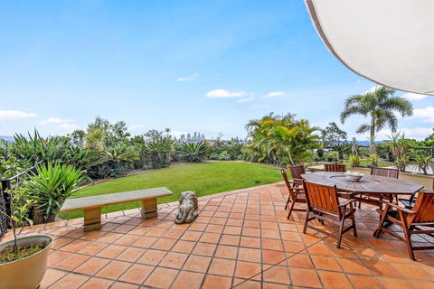 Unrivaled Ocean And City Views From Resort Style 3bed With Garden - Tourism Brisbane 0