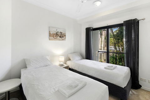 Unrivaled Ocean And City Views From Resort Style 3bed With Garden - Tourism Brisbane 1