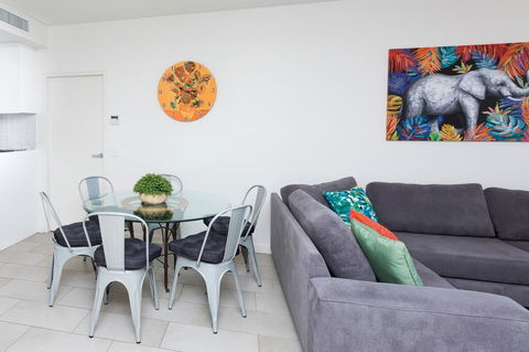 Urban Jungle! Executive Apartment In Heart Of CBD - Brisbane Tourism 2