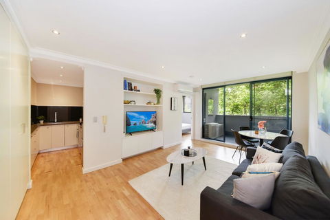 Urban Rest - Foveaux St - Tourism Brisbane 0