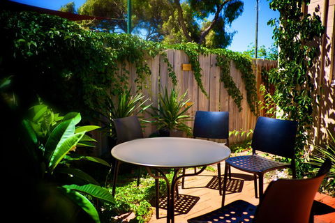 UrbanStyle Claremont Apartment - Tourism Brisbane 1