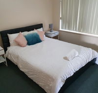 Value 2 Bed Villa Close to QEH  Airport  City  Beach - Tourism Brisbane