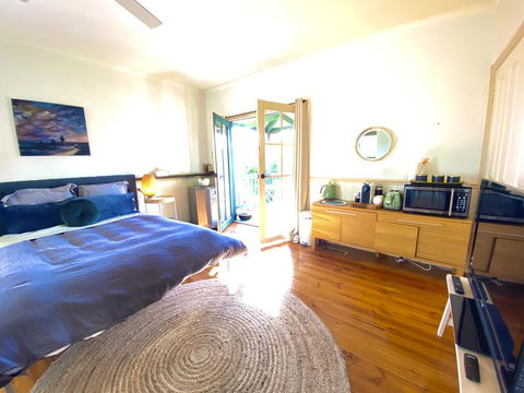 Valley Abode Large Studio Suite -private Ensuite - Tourism Brisbane 2