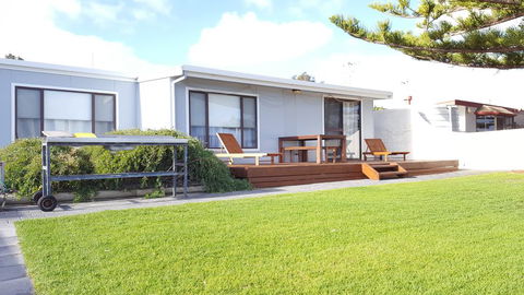 Vandy's Shack At Mount Dutton Bay - Ideal For Couples And Small Families - Tourism Brisbane 1
