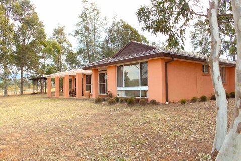 Verona Vineyard Cottage - Brisbane Tourism 0