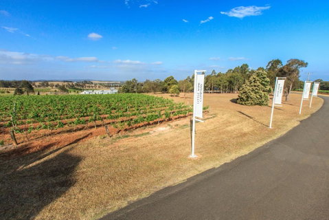 Verona Vineyard Cottage - Brisbane Tourism 2