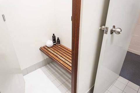 Vickery House 8 Bedroom Flat - Tourism Brisbane 3