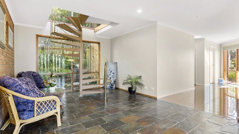 VIEWS AT MCCRAE..... - Brisbane 4u 3