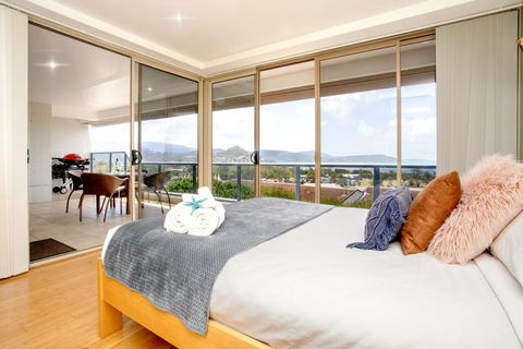 VIEWS ON ELSHEBY - Brisbane 4u 1