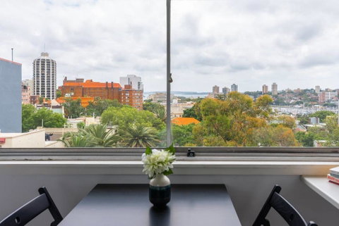 Views To Die For// Studio Rushcutters Bay // Free Parking - Brisbane Tourism 2