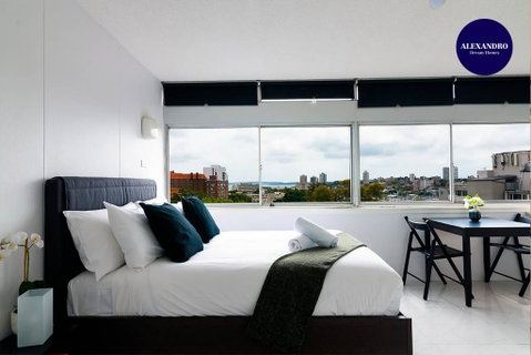 Views To Die For// Studio Rushcutters Bay // Free Parking - Brisbane Tourism 0