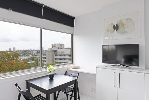Views To Die For// Studio Rushcutters Bay // Free Parking - Brisbane Tourism 3
