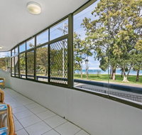 Views Pool Air Conditioning - Karoonda Sands Welsby Pde Bongaree - Brisbane Tourism