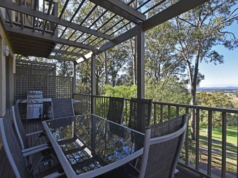 Villa 2br 540 Greenview Resort Condo Located Within Cypress Lakes Resort Nothing Is More Central - Brisbane Tourism 1