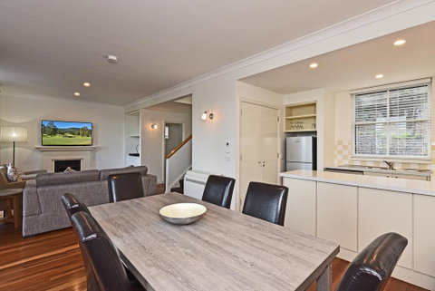 Villa 2br Grange Resort Condo Located Within Cypress Lakes Resort (nothing Is More Central) - Brisbane Tourism 1