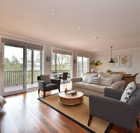 Villa 3br Tempranillo Resort Condo located within Cypress Lakes Resort nothing is more central - Brisbane Tourism