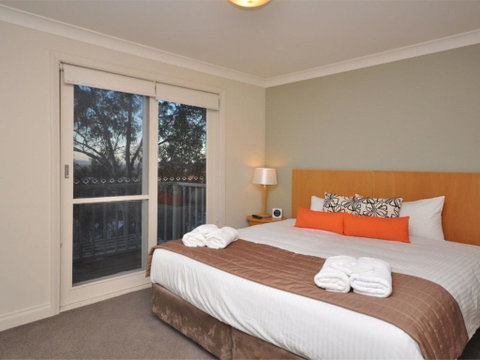 Villa 3br Bordeaux Resort Condo Located Within Cypress Lakes Resort (nothing Is More Central) - Brisbane Tourism 2