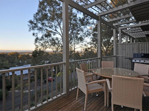 Villa 3br Bordeaux Resort Condo Located Within Cypress Lakes Resort (nothing Is More Central) - Brisbane Tourism 0