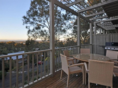 Villa 3br Bordeaux Resort Condo Located Within Cypress Lakes Resort (nothing Is More Central) - Brisbane Tourism 1