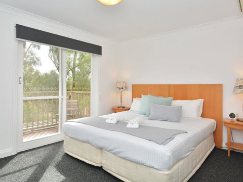 Villa 3br Tranquility Resort Condo Located Within Cypress Lakes Resort (nothing Is More Central) - Brisbane Tourism 1